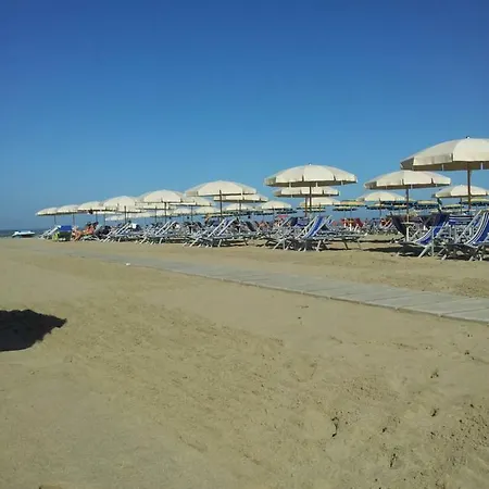Holiday home Lagomare Beneadriana *